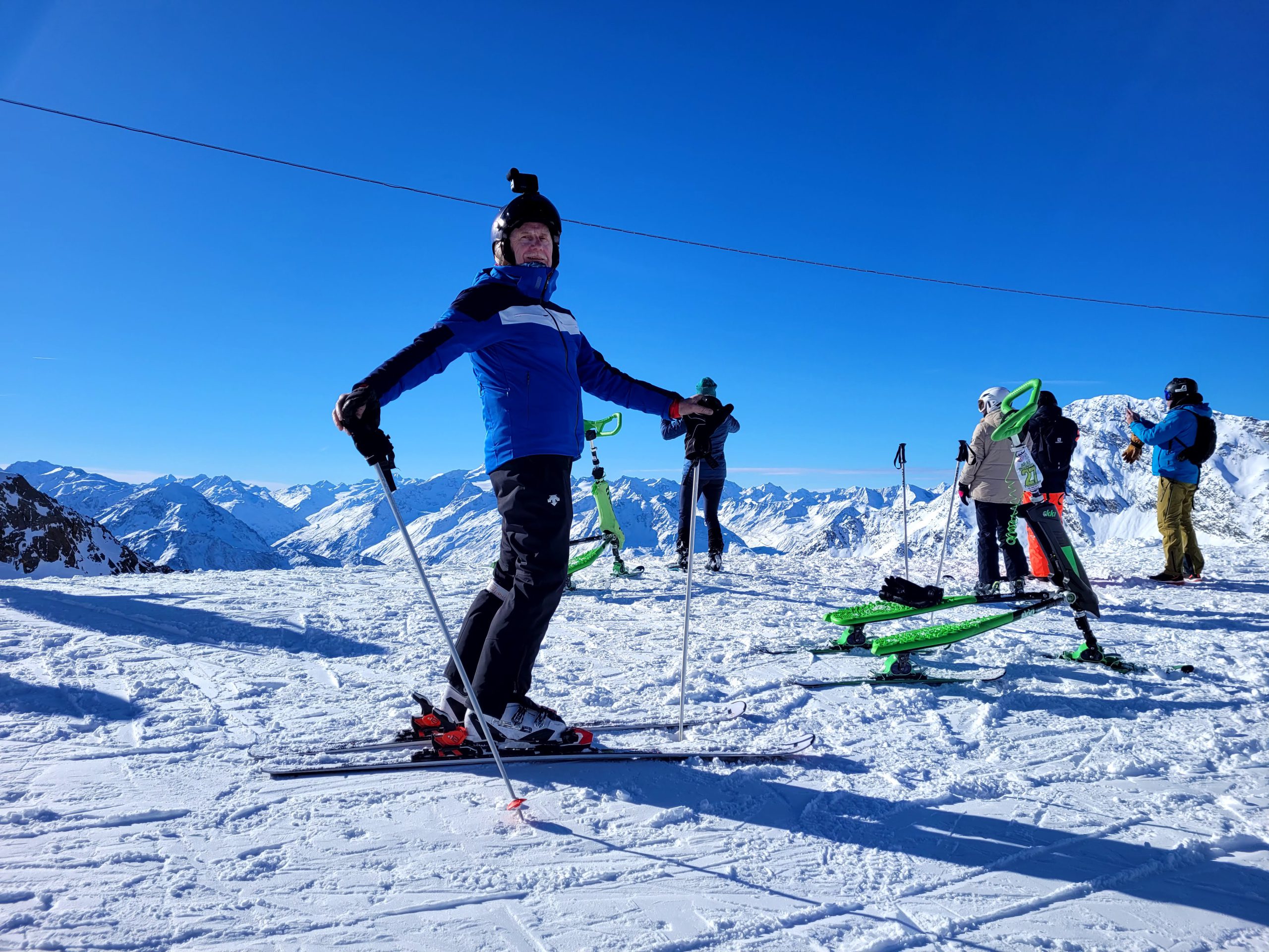 Co jest lepszym sportem zimowym? Dwie narty czy trzy narty? Oto odpowiedź!